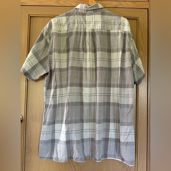 Barbour Plaid Short Sleeve Button Down / Extended Size / 3XL / Regular Fit - Picture 9 of 11